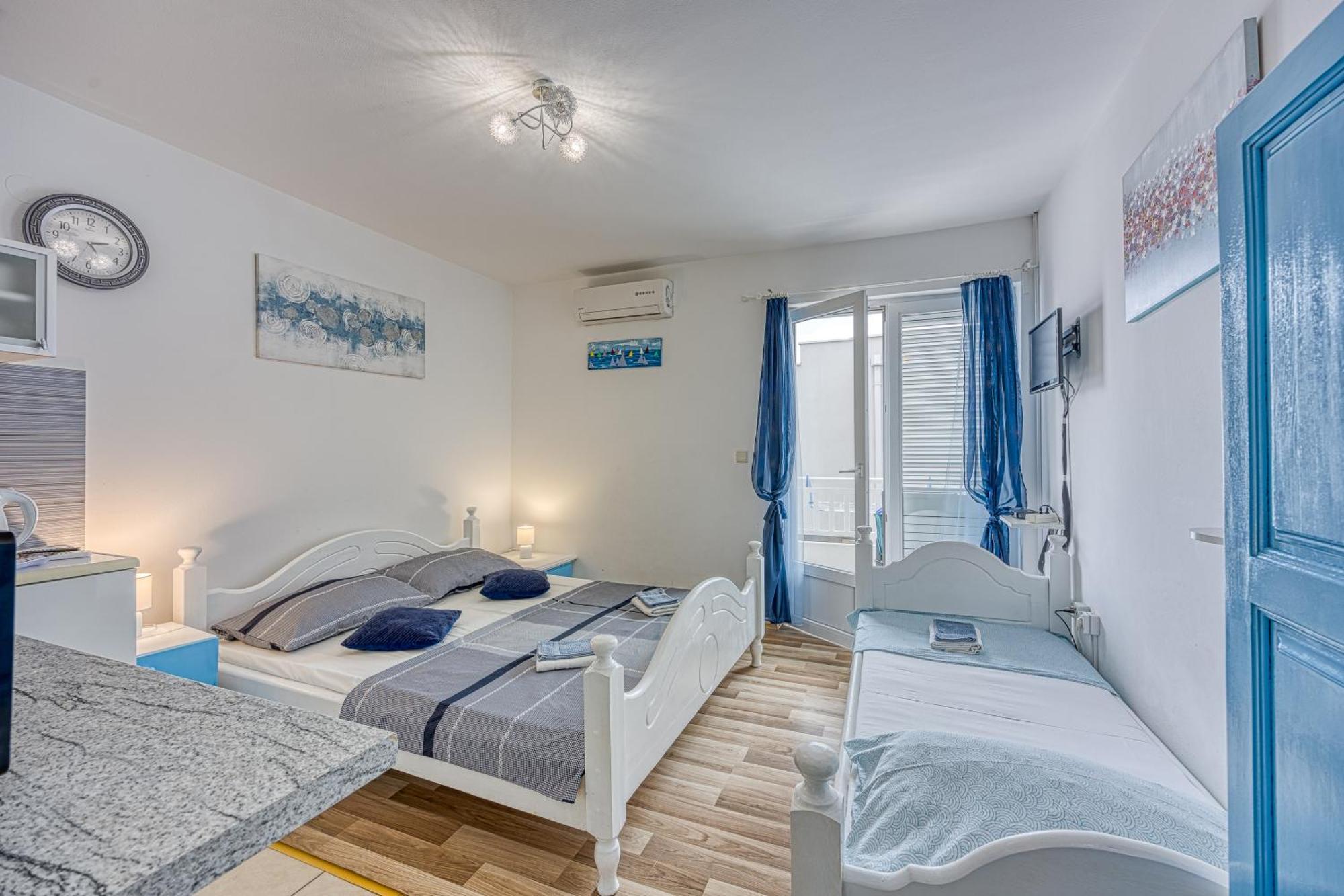 Studio Apartmani Ivanda Makarska Eksteriør billede
