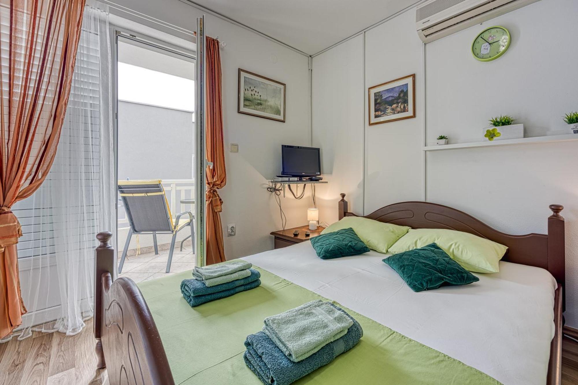 Studio Apartmani Ivanda Makarska Eksteriør billede