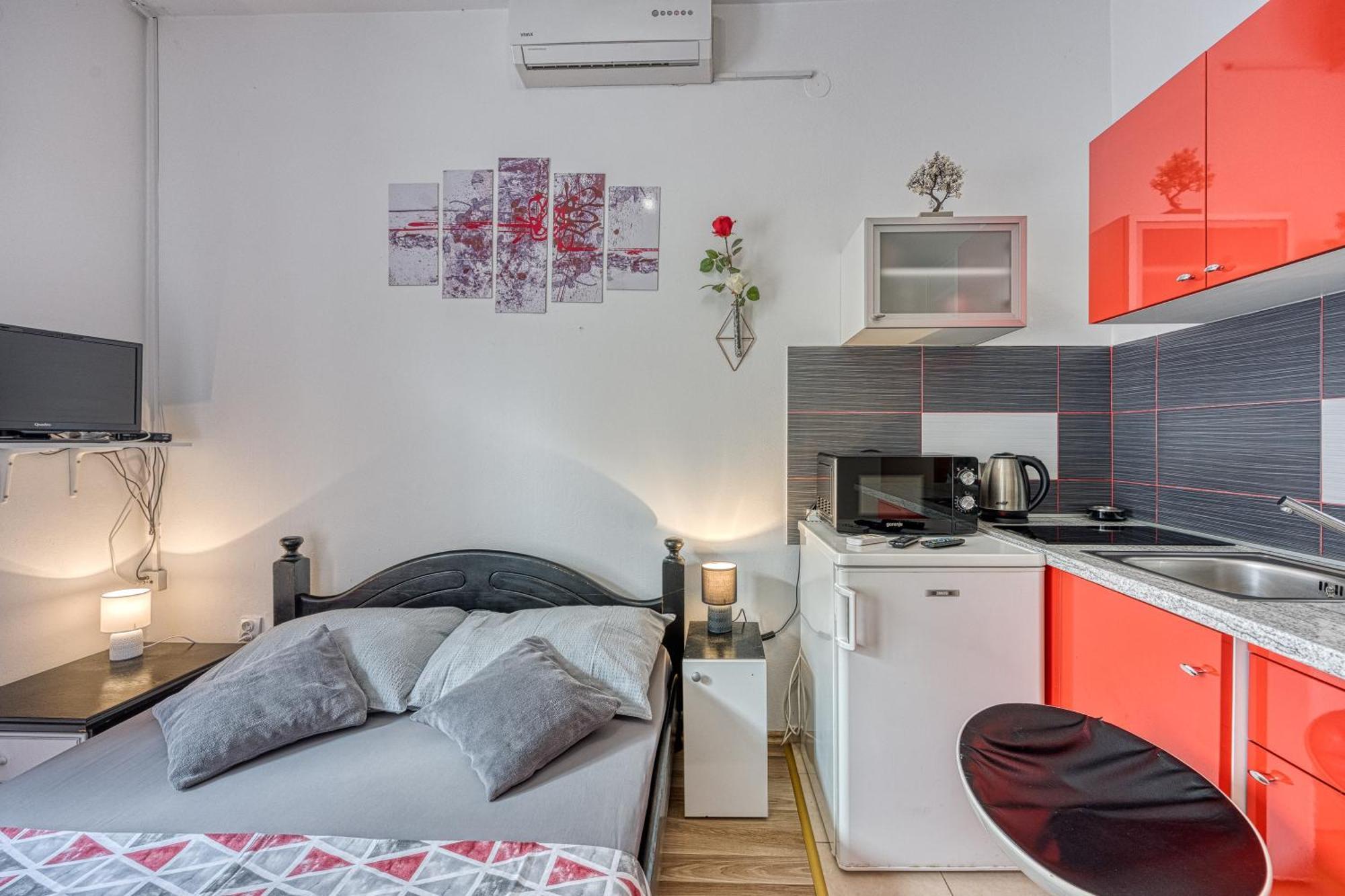 Studio Apartmani Ivanda Makarska Eksteriør billede