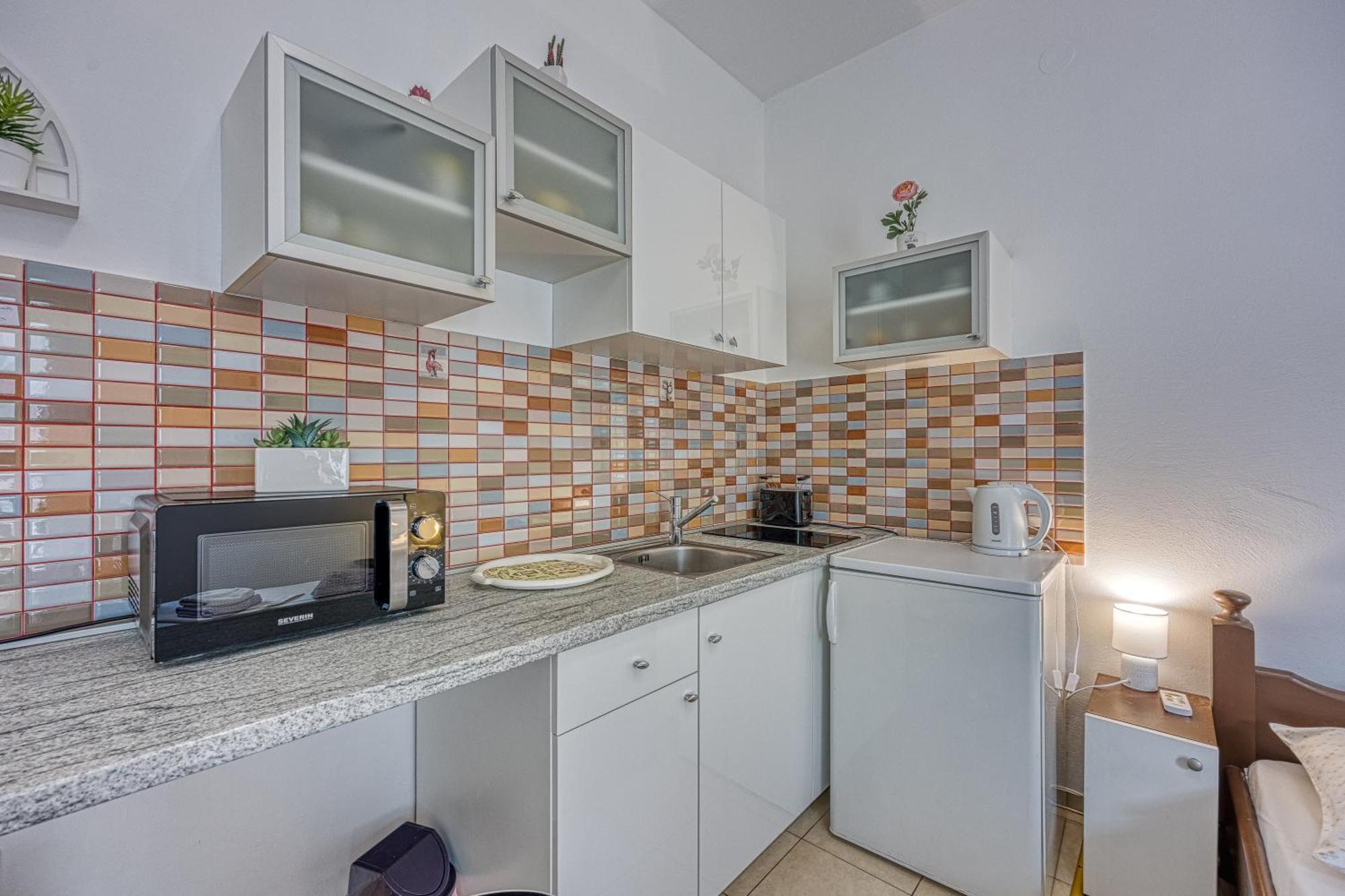 Studio Apartmani Ivanda Makarska Eksteriør billede