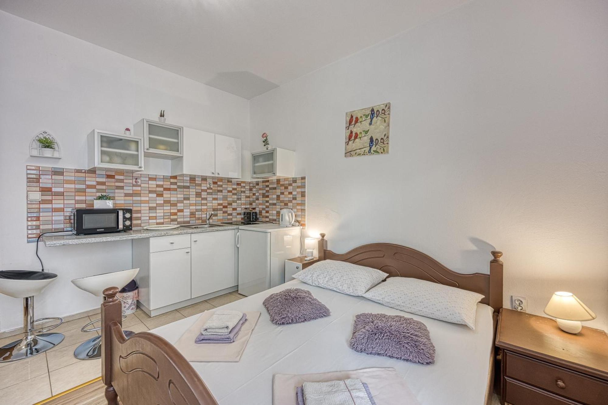 Studio Apartmani Ivanda Makarska Eksteriør billede
